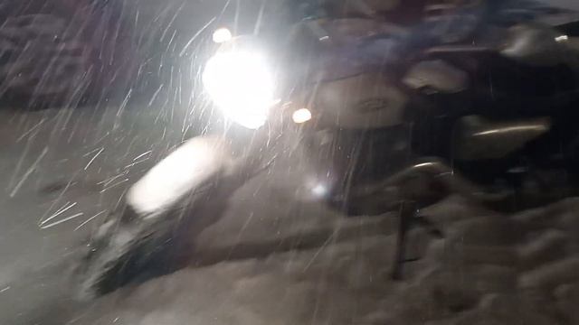 HONDA CL400 (HONDA CB400SS) запуск с кикстартера в мороз смотреть онлайн