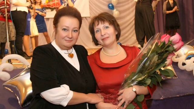 Настоящий директор, учитель и друг: основателю гимназии 15 посвящается... смотреть онлайн