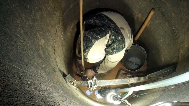 как мы тащили гранитный валун из плывуна в колодце смотреть онлайн