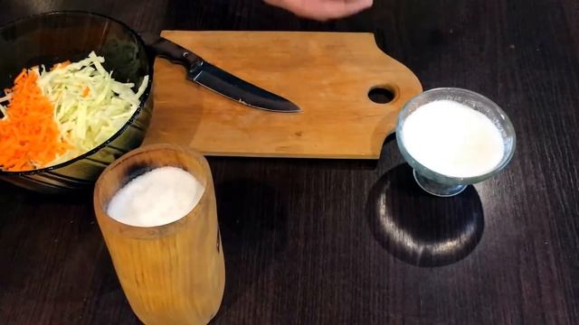Салат из капусты с яблоком смотреть онлайн