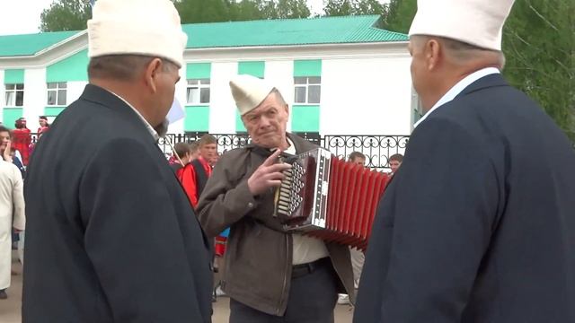 Марийский танец. Радует Игорь Кутлукаев. Видео Хайбуллина Василия смотреть онлайн