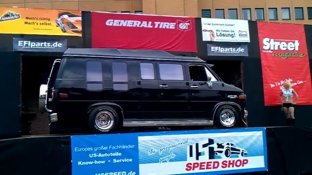 Chevrolet Chevy G20 Van Lowrider Hydraulics - fat dancer - Street Mag Show 2011 Hamburg смотреть онлайн