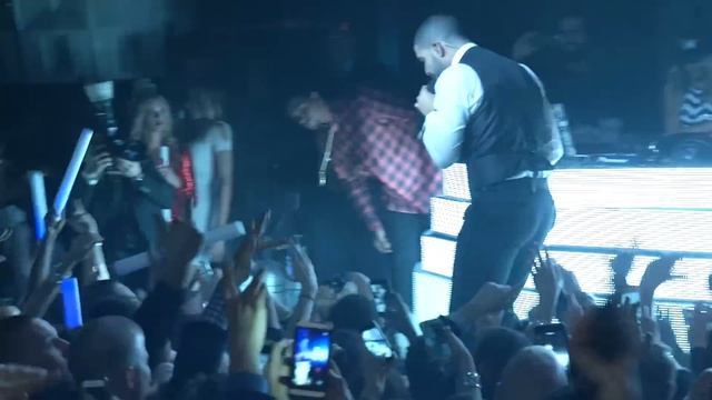 Drake at Marquee Nightclub for New Year's Eve смотреть онлайн