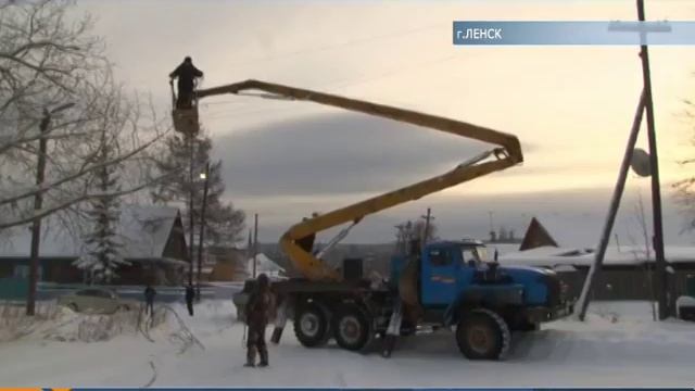 В Ленске продолжают работу по благоустройству города смотреть онлайн