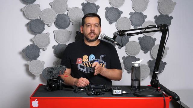Microphones Setup For Vloggers (ENG) - Marek's Gear смотреть онлайн