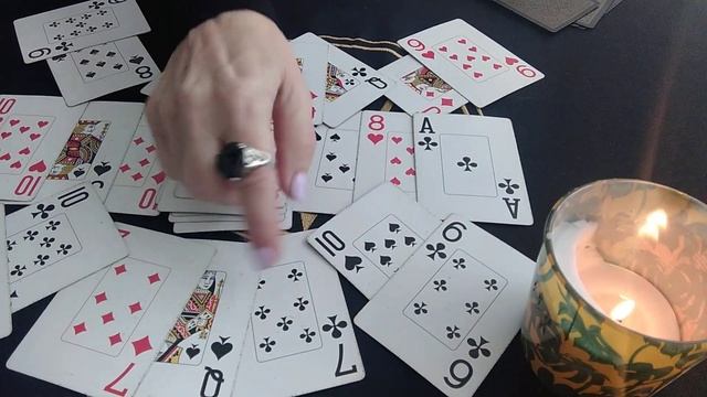 ГАДАЕМ НА ЧЕРВОВУЮ ДАМУ ЕЁ СОБЫТИЙНЫЙ РЯД... смотреть онлайн