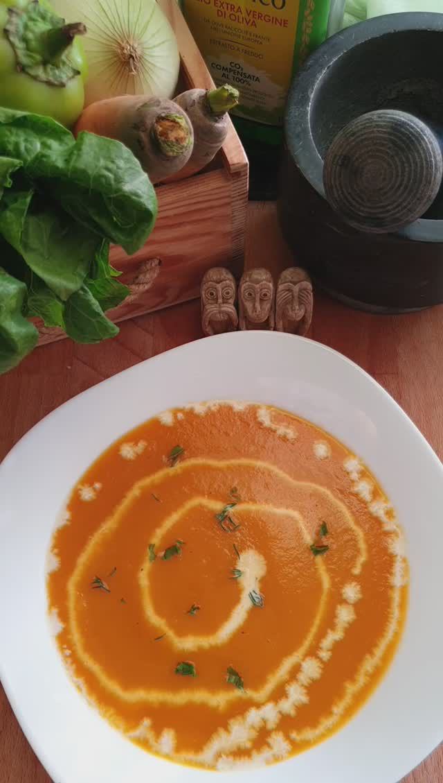 Тыквенный крем суп с карри и запеченными овощами. Рецепт в описании 👇