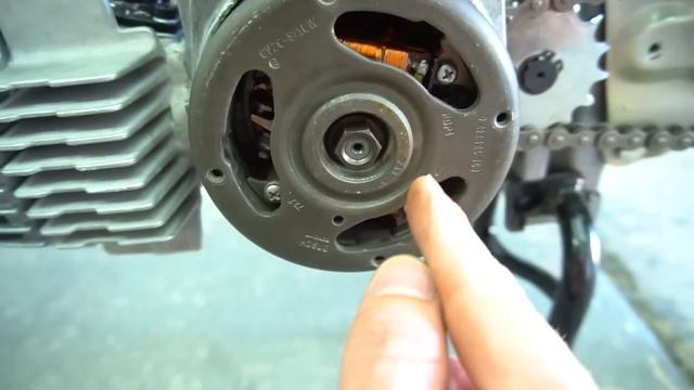 ULTIMATE MOPED BUILD FIRST START! Puch MAXI 64cc смотреть онлайн