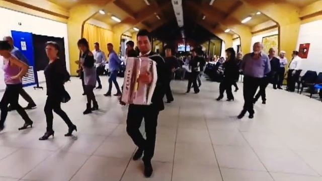 Comme facette mammeta (Tarantella) смотреть онлайн
