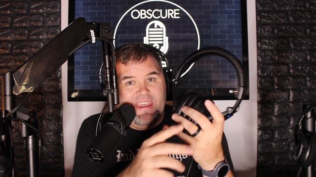 Sony MDR-7506 vs. Shure SRH440 Headphone Battle for Music, Mixing & Microphone Monitoring смотреть онлайн