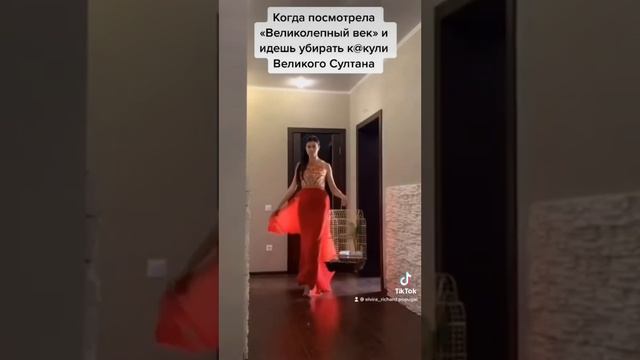 Так и живем ожереловый попугай Ричи смотреть онлайн