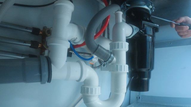 Измельчитель пищевых отходов Bone Crusher 810 Slim Line (BC 810 SL) смотреть онлайн