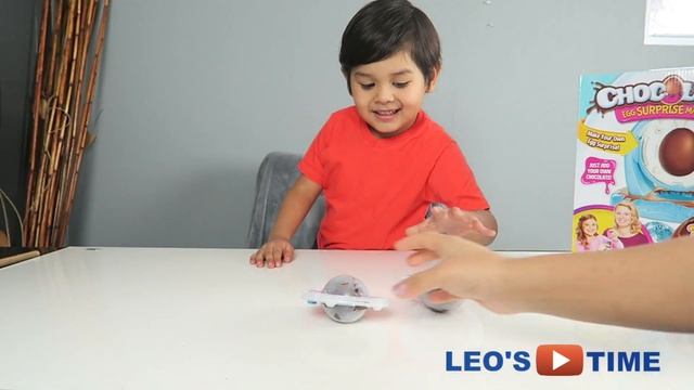 CHOCOLATE EGG SURPRISE MAKER toy unboxing with LEOS PLAY TIME смотреть онлайн