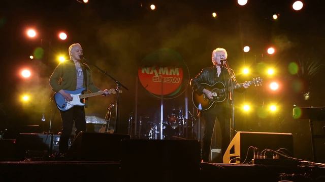 Graham Nash ~Fieldworker смотреть онлайн