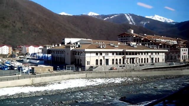 Вид из электрички "Ласточка" на Эсто-садок смотреть онлайн