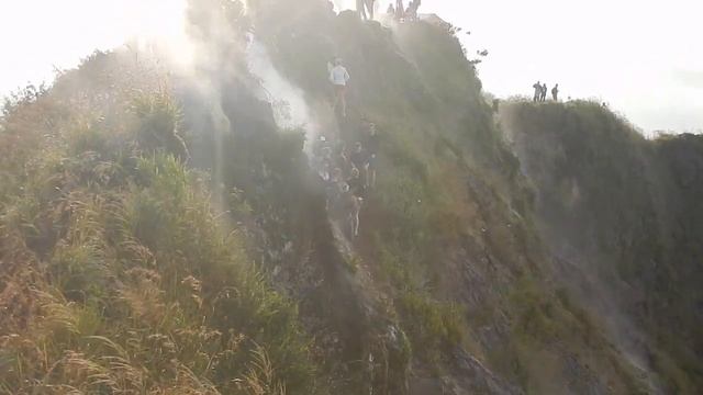 Ночное восхождение на кратер вулкана Батур 1717 метров на острове Бали!!! смотреть онлайн