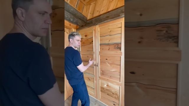 Разница между шкафом-купе и платяным шкафом ? #красивыйдом #домизкедра #лиственница #доманавека смотреть онлайн
