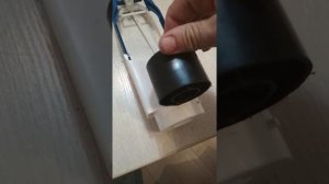 Клапан слива унитаза не держит.