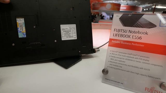 Fujitsu Lifebook E556 Hands On [4K UHD] смотреть онлайн