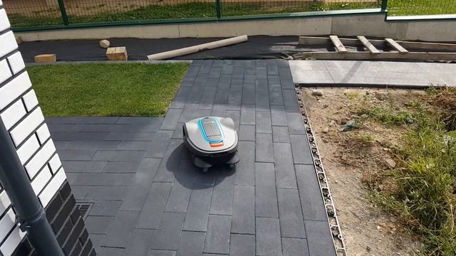 Gardena Sileno Life 1250 катается по плитке