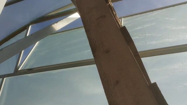 Весна!!! Малообъемка!!! Простейший механизм открывания форточек в теплице!!! смотреть онлайн