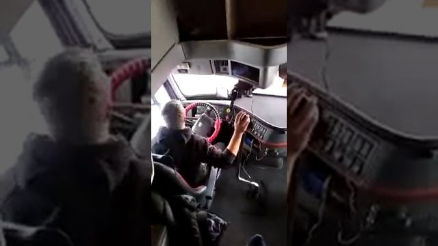 Вольво VNL 670 10speed, репортаж из кабины смотреть онлайн