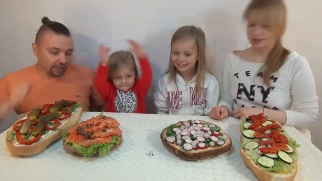BURGER CHALLEND من تحدي Nikol CrazyFamily مقبول! تحدي BURGER مع الثيران الضخمة смотреть онлайн