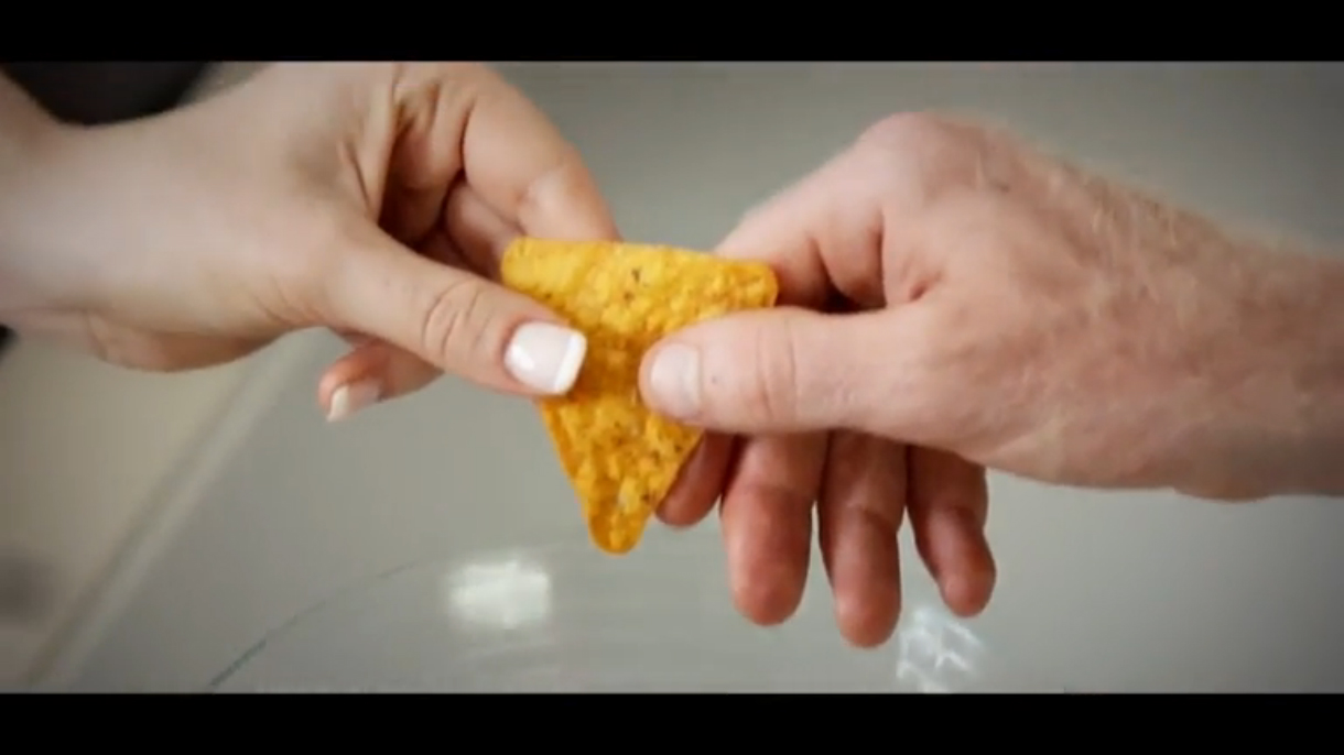 Una historia de amor cursi, el anuncio que Doritos no quiere que veas (720p) смотреть онлайн