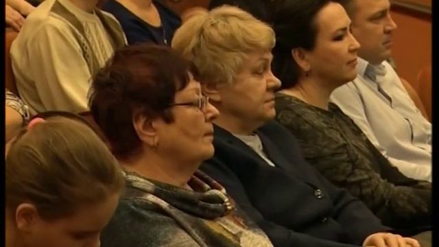 Спектакль в подарок к 8 марта смотреть онлайн