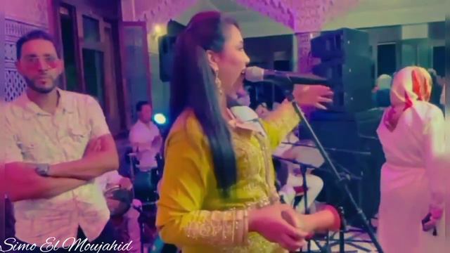 سهام المسفيوية محيحة في حفل زفاف إبنت خالت الفنان جواد شعبية بمدينة الرباط / Siham El Mesfiouia смотреть онлайн