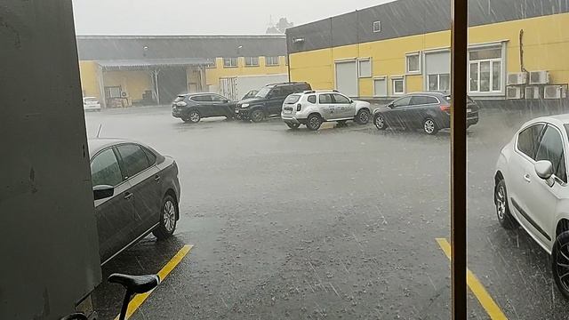 Дождь не ливень.