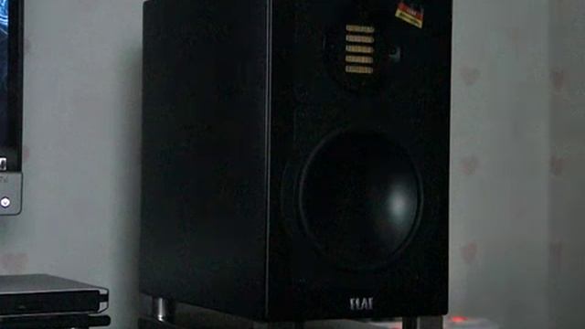 ELAC BS192 - Black Eyed Peas - Boom Boom Pow смотреть онлайн