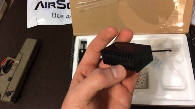 Распаковка Страйкбольного Пистолета Cyma Glock 18C AEP TAN смотреть онлайн