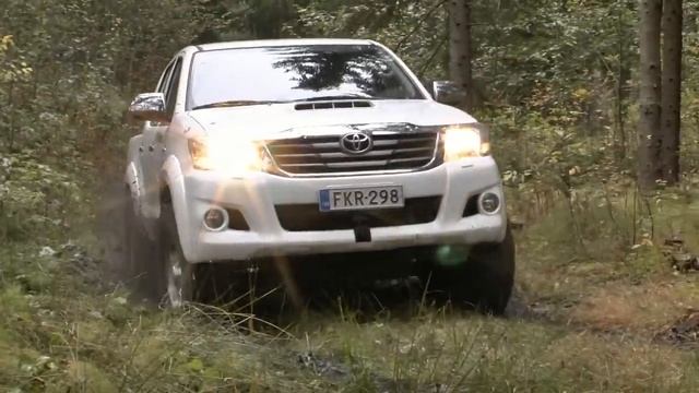 Arctic Trucks Finland: Toyota Hilux 2012 