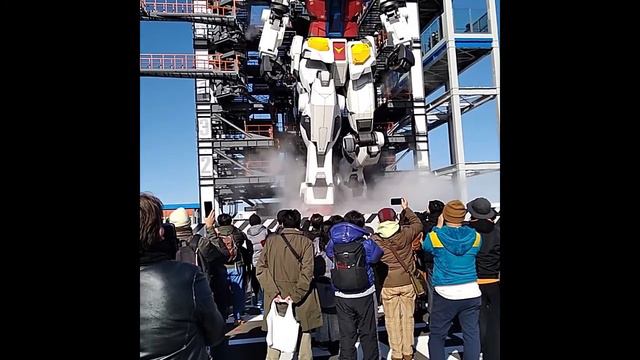 Самый большой робот в мире./ Giant Gundam Robot moving смотреть онлайн