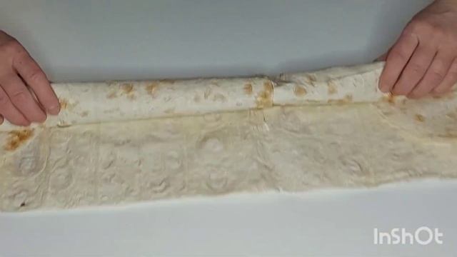 Невероятно вкусный мясной рулет из лаваша.