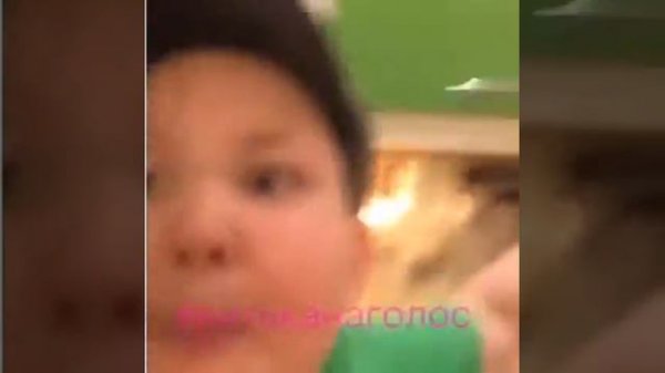 Миром правят любовь и конфеты 🎂🍭🍬🍫🍔