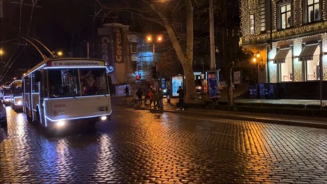 Новогодний парад троллейбусов смотреть онлайн