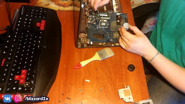 ?? Чистка и разборка ноутбука Samsung 355V5C / ? Как разобрать самостоятельно? Disassemble Cleaning