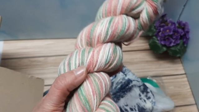 #Украина_вяжет_дружно Распаковка Новогоднего бумеранга-сюрприза Украина от Маруси...????? смотреть онлайн