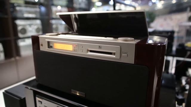 Уникальная выставка винтажной аудиотехники в торговом центре «НОРА» смотреть онлайн