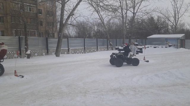 Праздник к нам приходит.... смотреть онлайн