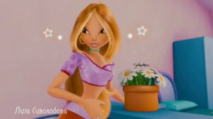 Флора и Супер Кот.За окном девочка в бежевом платьице.