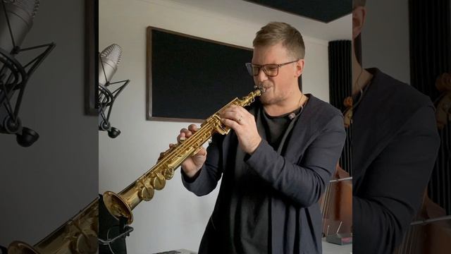 We Three Kings (feat. Andrey Chmut) смотреть онлайн