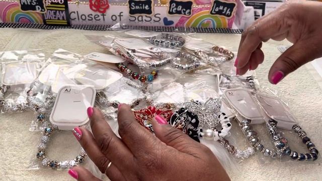 Business Inventory haul/Bracelet haul/Pre-Made Bracelets/By Closet of SaSS смотреть онлайн