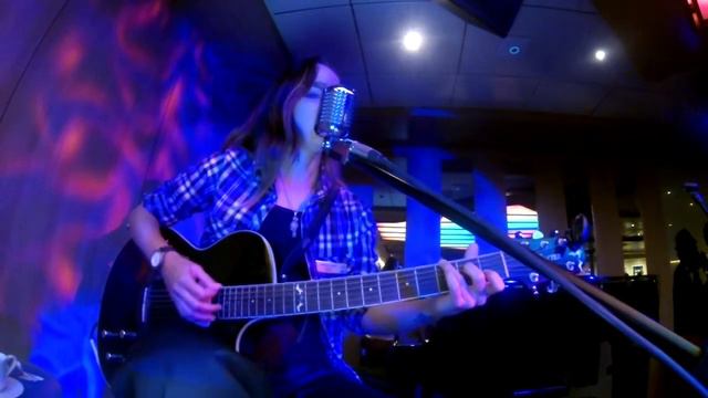 Roberta Amaral - While My Guitar Gently Weeps (trecho) смотреть онлайн
