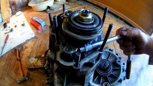 Шум в КПП при отпущенном.Замена подшипников КПП Таврия,Славута,SENS.(1сезон 3серия)