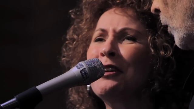 Moondance Performed At Vibrato by Herb Alpert Lani Hall смотреть онлайн