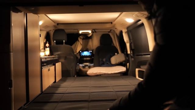 Car Camping CAUGHT IN A SNOW BLIZZARD [ Austrian Alps, 1800m above sea, Winter Van Life, ASMR ] смотреть онлайн