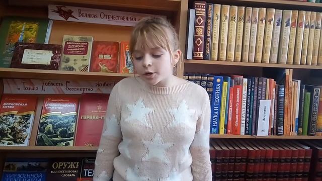 Страна читающая — Валерия Клюс читает произведение «Баллада о Матери» А. Д. Дементьевa смотреть онлайн